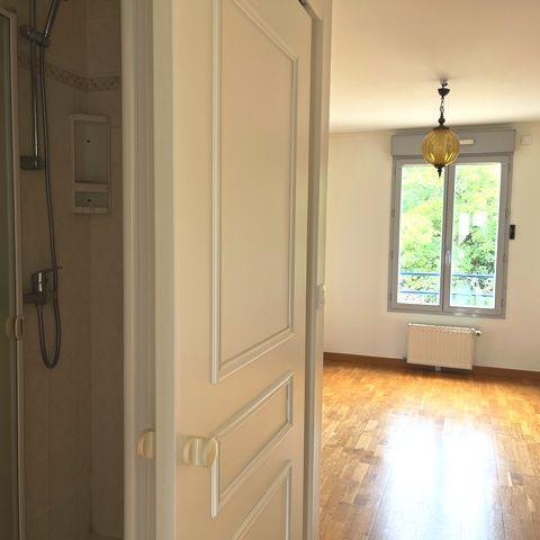  CABINET TERRONI IMMOBILIER : Appartement | GRIGNY (69520) | 99 m2 | 1 250 € 