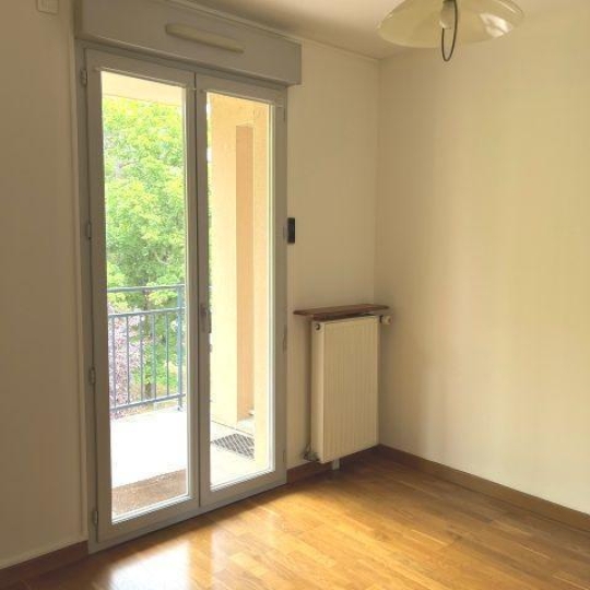  CABINET TERRONI IMMOBILIER : Apartment | GRIGNY (69520) | 99 m2 | 1 250 € 