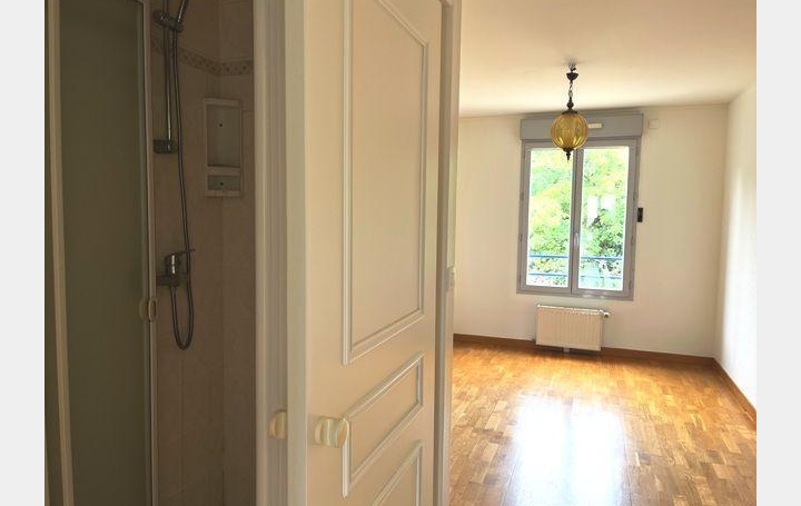 CABINET TERRONI IMMOBILIER : Appartement | GRIGNY (69520) | 99 m2 | 1 250 € 