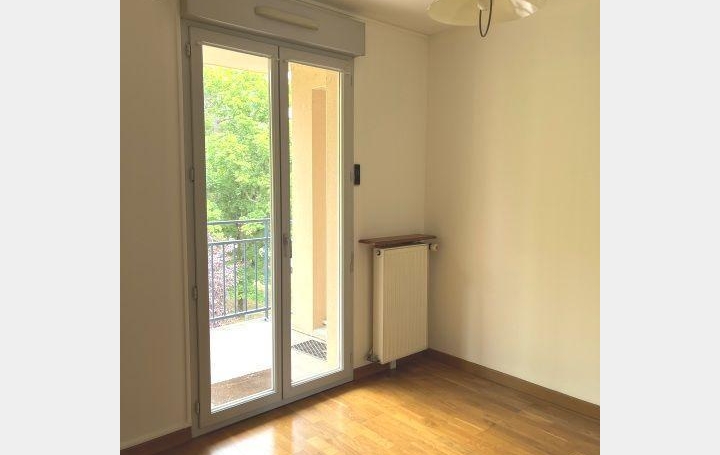 CABINET TERRONI IMMOBILIER : Apartment | GRIGNY (69520) | 99 m2 | 1 250 € 